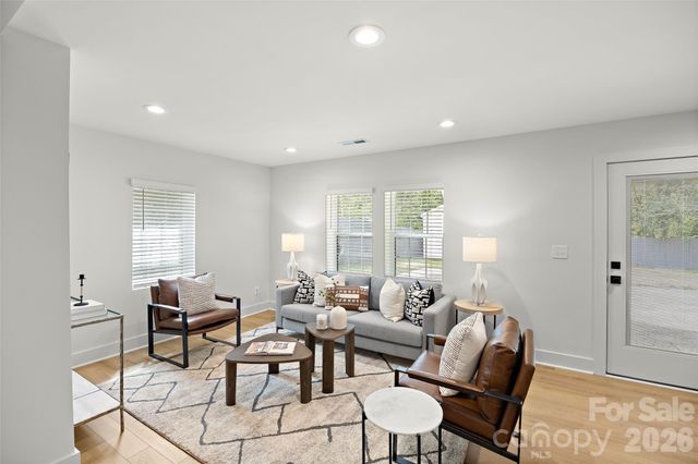 2000 Kilborne Drive, Charlotte, NC 28205