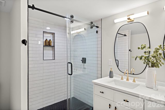 2000 Kilborne Drive, Charlotte, NC 28205