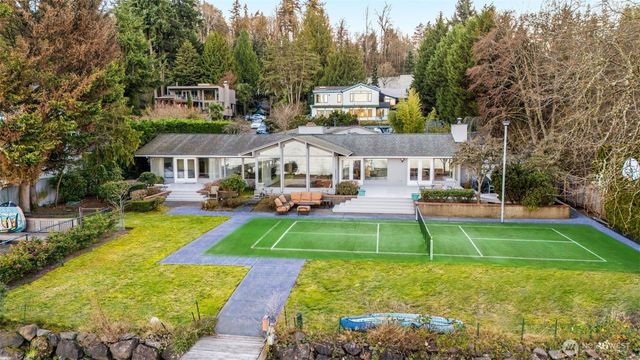 8428 N Mercer Way, Mercer Island, WA 98040