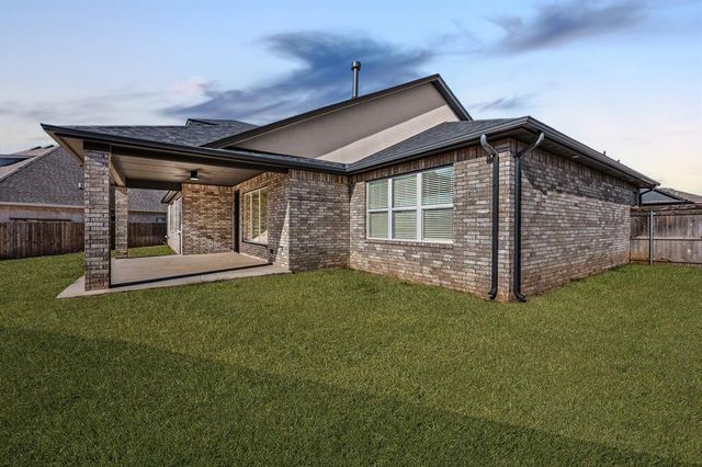 7316 NW 158th Street, Edmond, OK 73013