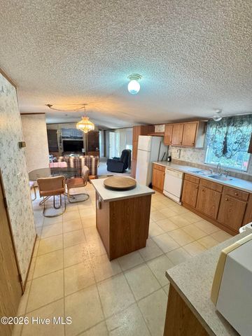 2109 N Tanglewood Drive SW, Supply, NC 28462