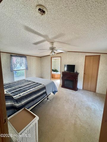 2109 N Tanglewood Drive SW, Supply, NC 28462