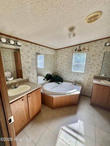 2109 N Tanglewood Drive SW, Supply, NC 28462