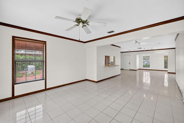 2060 Tropic Isle, Lauderdale By The Sea, FL 33062