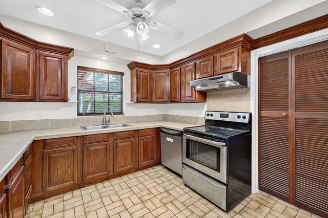 2060 Tropic Isle, Lauderdale By The Sea, FL 33062