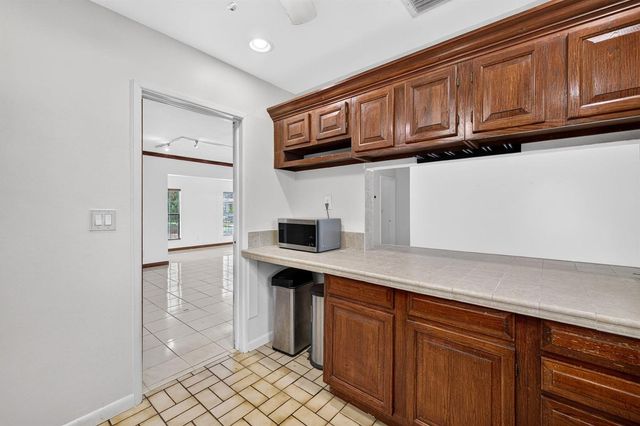 2060 Tropic Isle, Lauderdale By The Sea, FL 33062
