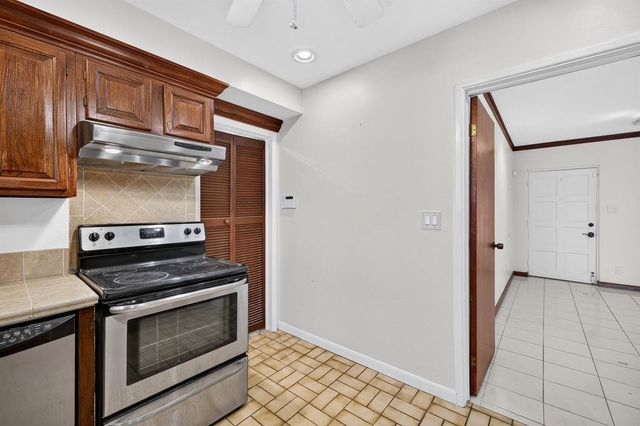 2060 Tropic Isle, Lauderdale By The Sea, FL 33062