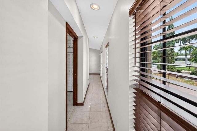 2060 Tropic Isle, Lauderdale By The Sea, FL 33062