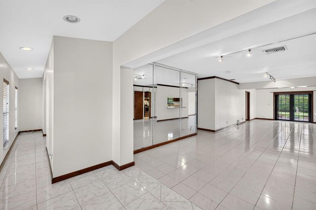 2060 Tropic Isle, Lauderdale By The Sea, FL 33062