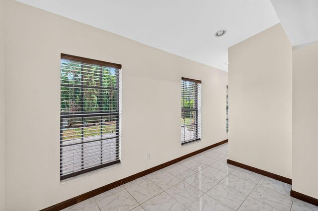 2060 Tropic Isle, Lauderdale By The Sea, FL 33062