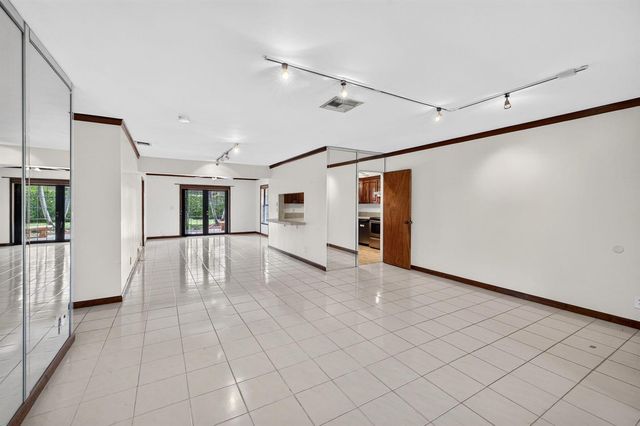 2060 Tropic Isle, Lauderdale By The Sea, FL 33062