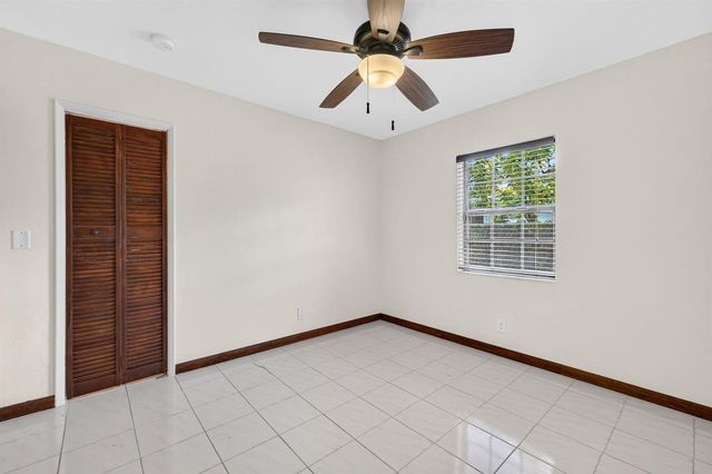 2060 Tropic Isle, Lauderdale By The Sea, FL 33062