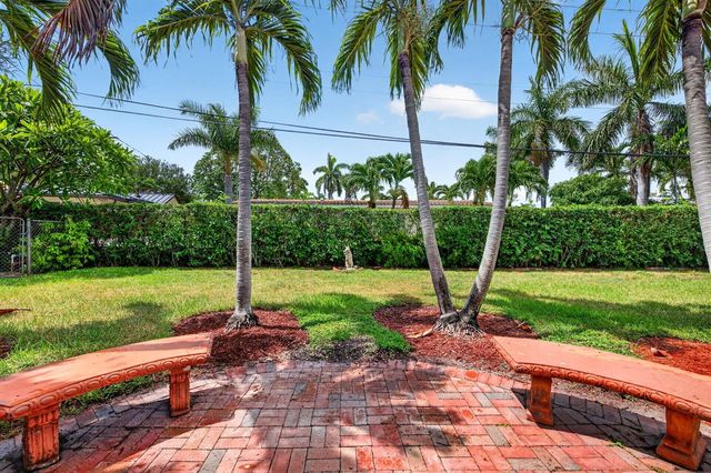 2060 Tropic Isle, Lauderdale By The Sea, FL 33062