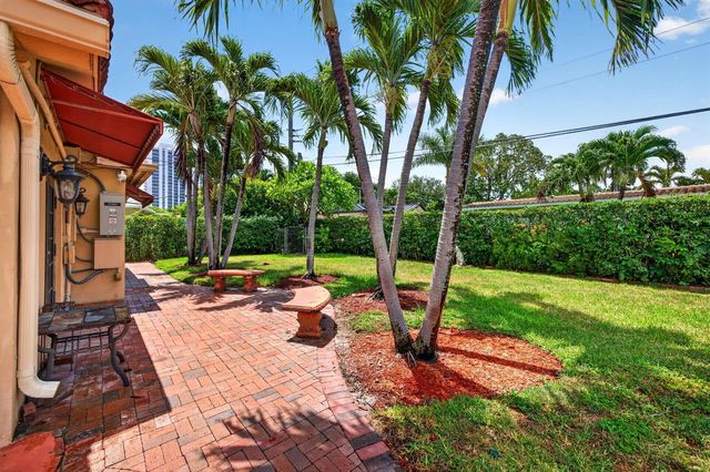 2060 Tropic Isle, Lauderdale By The Sea, FL 33062