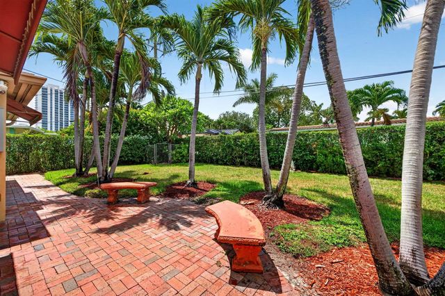 2060 Tropic Isle, Lauderdale By The Sea, FL 33062
