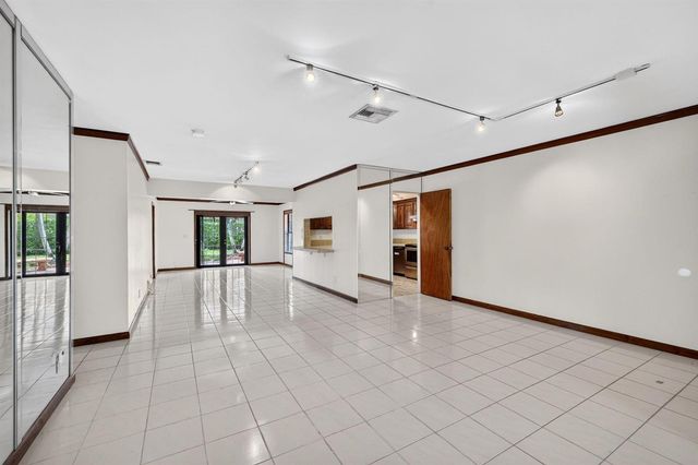 2060 Tropic Isle, Lauderdale By The Sea, FL 33062