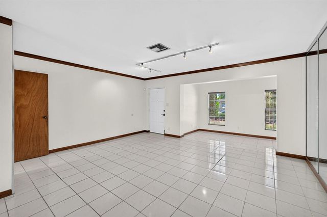 2060 Tropic Isle, Lauderdale By The Sea, FL 33062