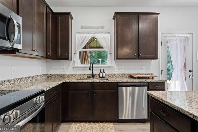 27 Whistling Oaks Drive NE, Rome, GA 30165
