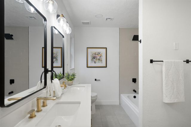 6234 Autumn Arbor Drive, Houston, TX 77092