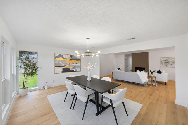 6234 Autumn Arbor Drive, Houston, TX 77092