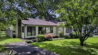 242 Oak Ridge Drive SE, Marietta, GA 30060