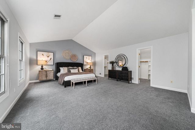 8648 CHASE GLEN CIR, Fairfax Station, VA 22039