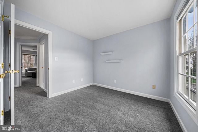 8648 CHASE GLEN CIR, Fairfax Station, VA 22039