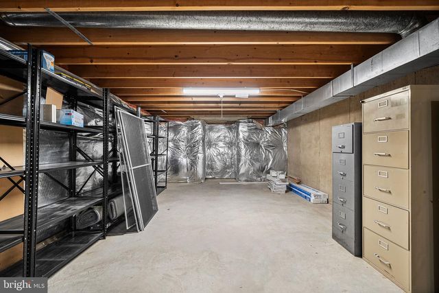 8648 CHASE GLEN CIR, Fairfax Station, VA 22039