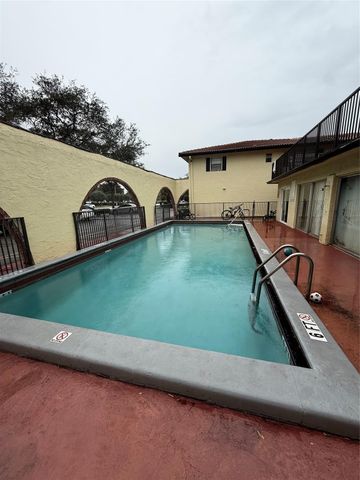 10701 Royal Palm Boulevard 5, Coral Springs, FL 33065