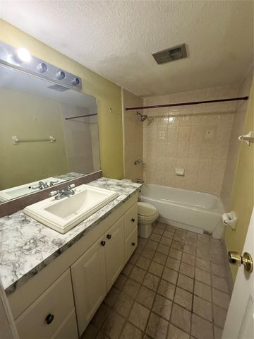 10701 Royal Palm Boulevard 5, Coral Springs, FL 33065