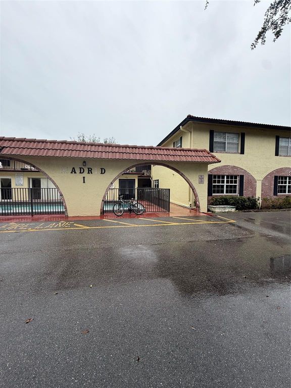 10701 Royal Palm Boulevard 5, Coral Springs, FL 33065