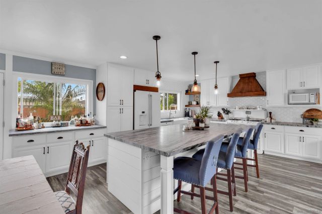 7548 Golfcrest Dr, San Diego, CA 92119