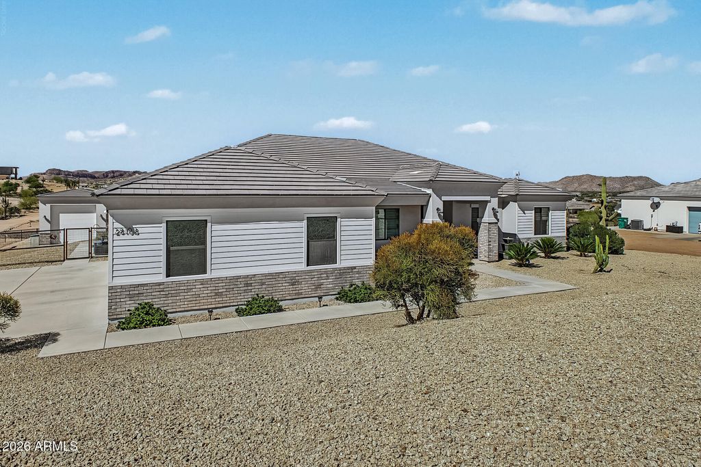 28108 N DESERT SKY Trail, Queen Creek, AZ 85144 — photo 3
