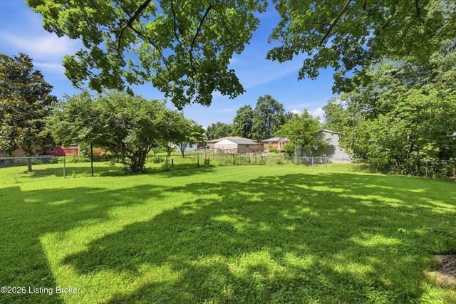 7908 Red Cedar Way, Louisville, KY 40219