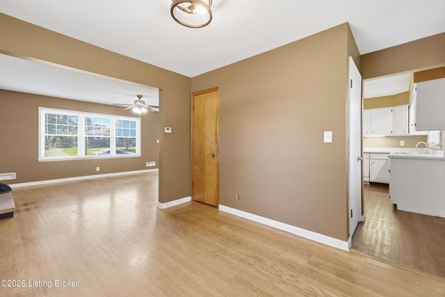 7908 Red Cedar Way, Louisville, KY 40219