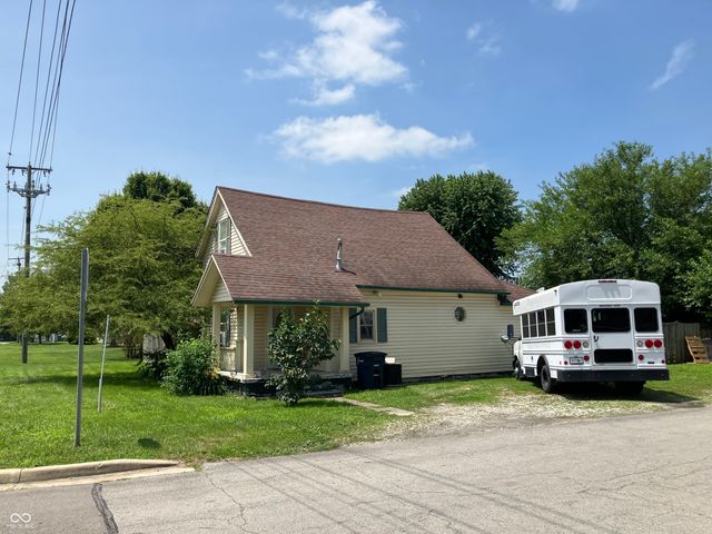 1534 S P Street, Elwood, IN 46036