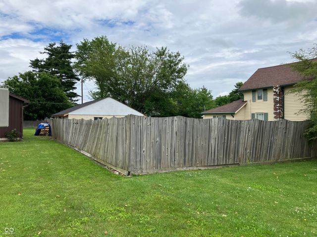 1534 S P Street, Elwood, IN 46036