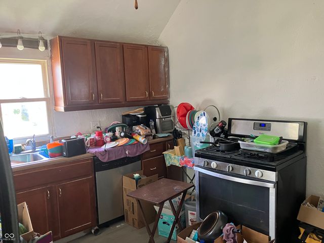1534 S P Street, Elwood, IN 46036