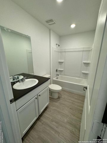 10511 PADRON BND, San Antonio, TX 78224