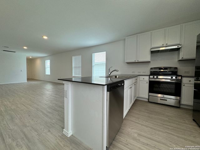 10511 PADRON BND, San Antonio, TX 78224