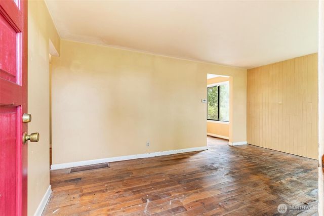 15620 5th Avenue NE, Shoreline, WA 98155