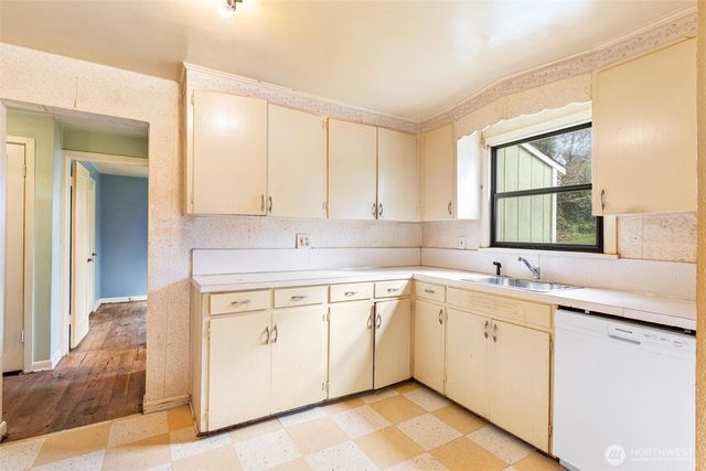 15620 5th Avenue NE, Shoreline, WA 98155