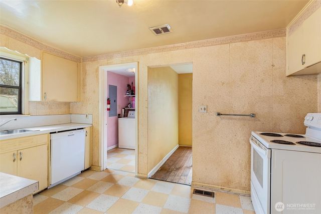 15620 5th Avenue NE, Shoreline, WA 98155