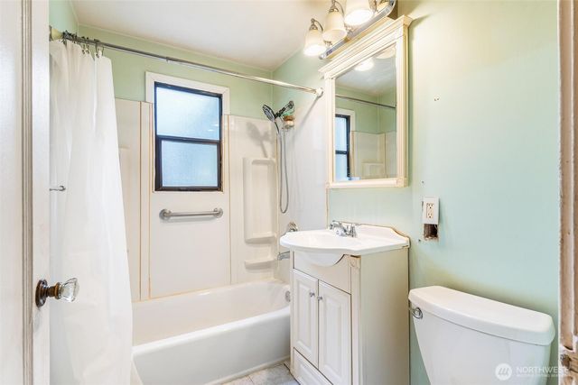 15620 5th Avenue NE, Shoreline, WA 98155