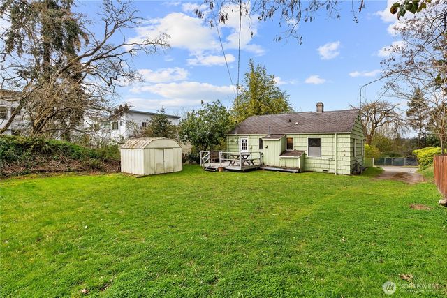 15620 5th Avenue NE, Shoreline, WA 98155