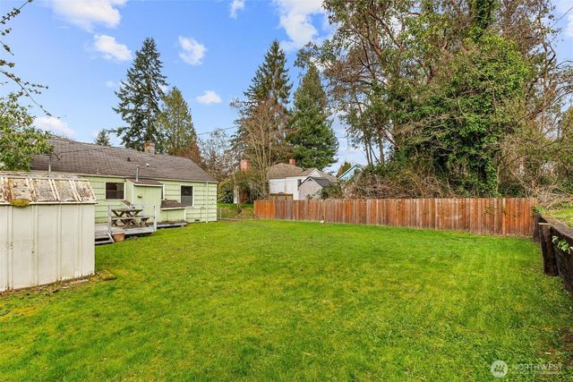 15620 5th Avenue NE, Shoreline, WA 98155