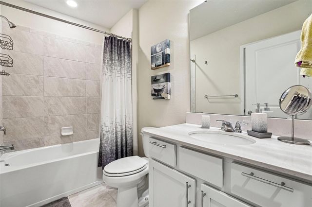 5317 ROYAL POINT AVENUE, Kissimmee, FL 34746