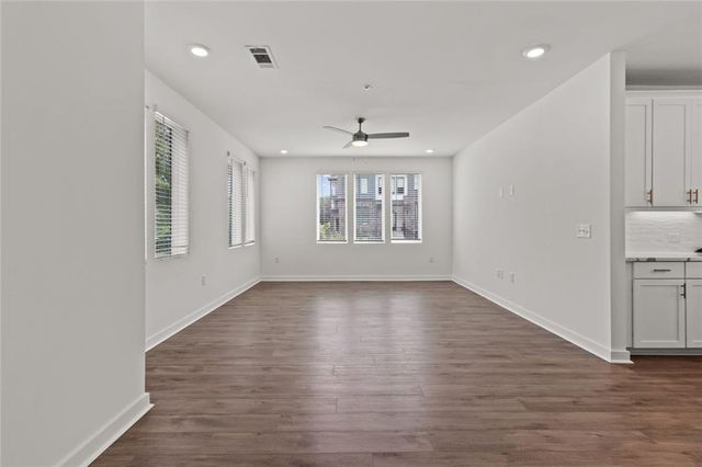 383 Grant Circle SE 1612, Atlanta, GA 30315