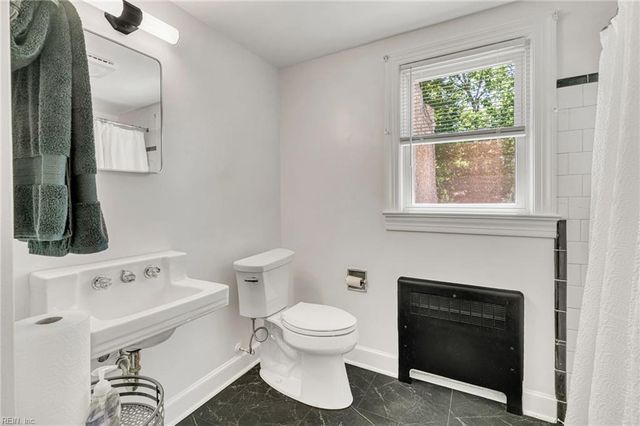 214 Selden RD, Newport News, VA 23606
