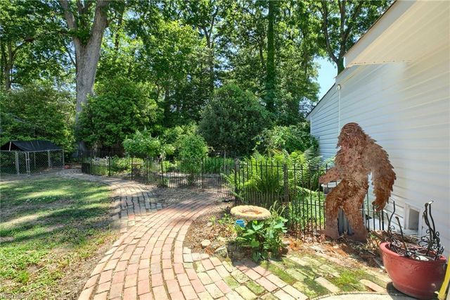 214 Selden RD, Newport News, VA 23606